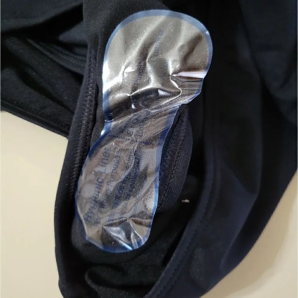 TYR Women’s Solid V-Neck Sheath Plus - Picture 11 of 13